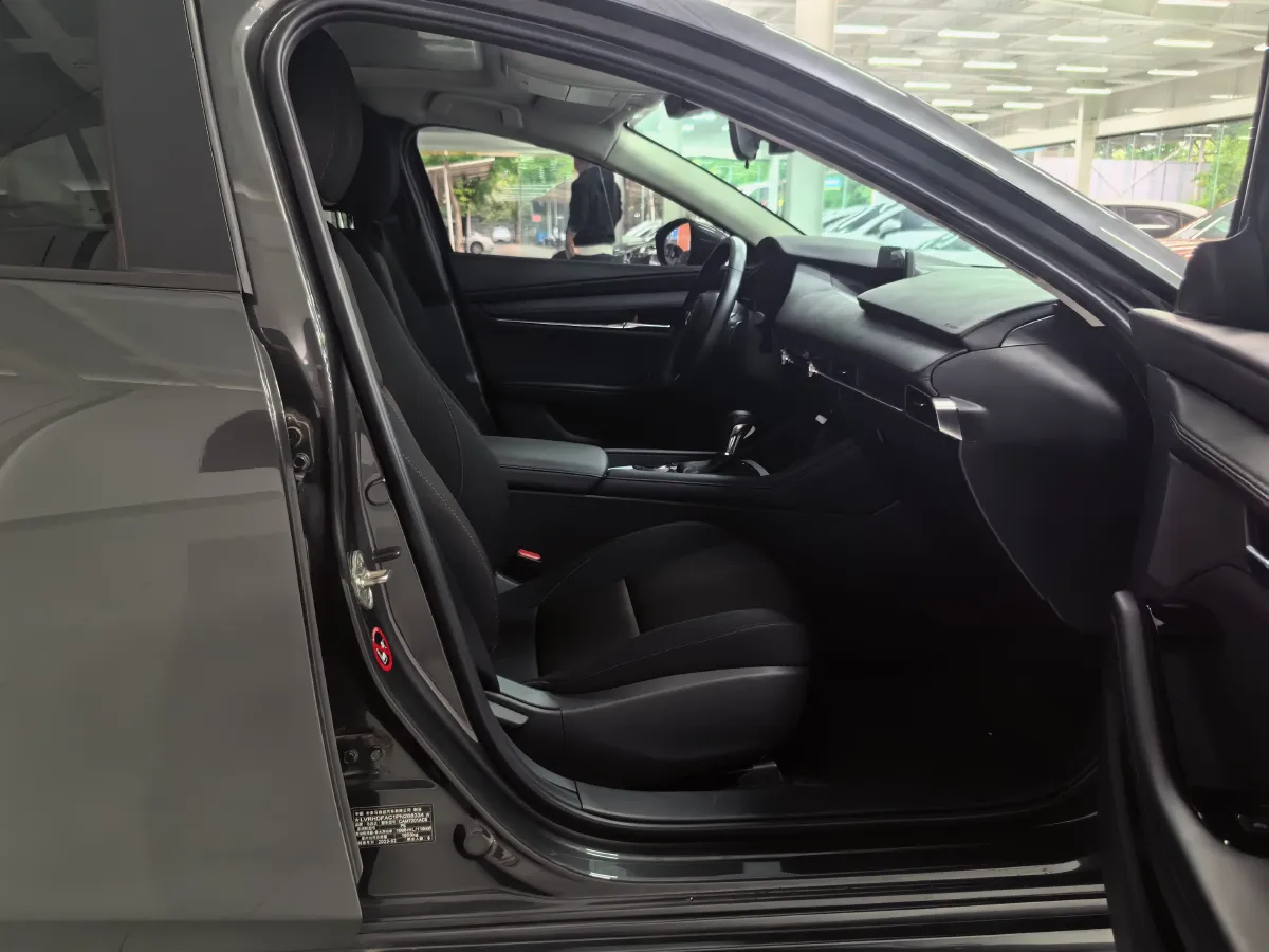 2023 Mazda 3 Axela 2.0L 158HP L4 6AT,autocango,china used car exporter,china ev exporter,chinese used car exporter,chinese used ev exporter