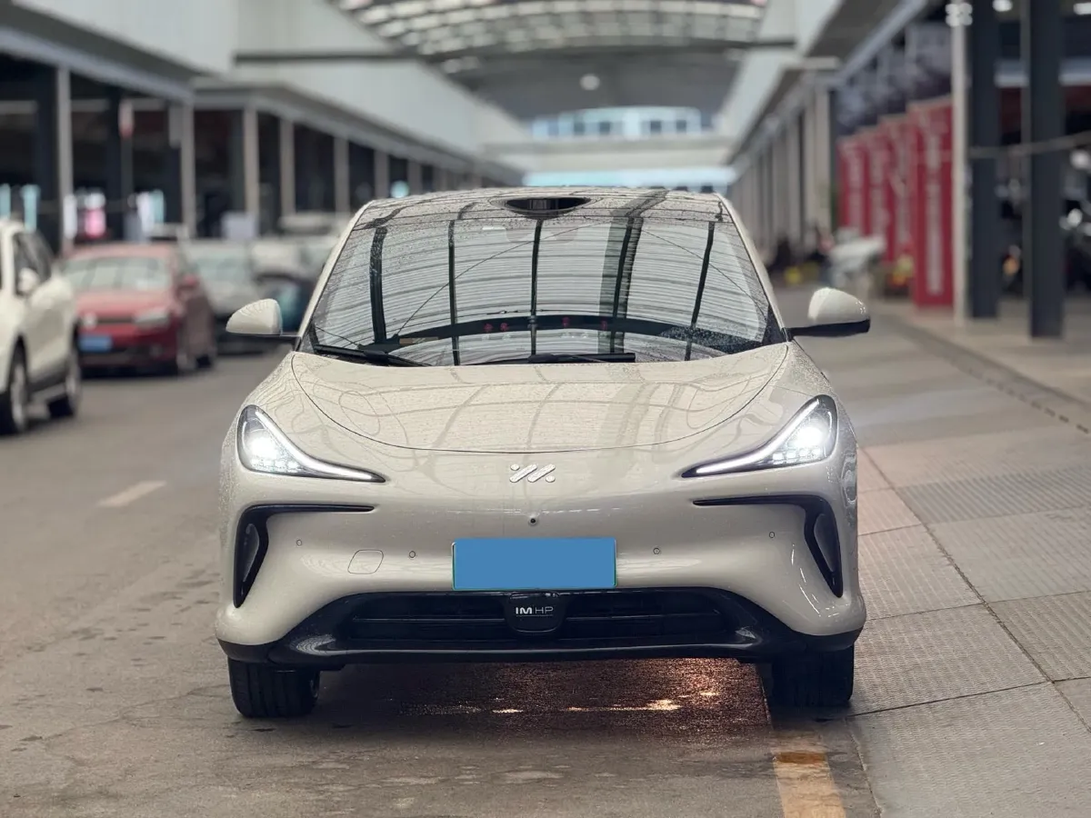 2023 IM LS6 BEV 90KWH,autocango,china used car exporter,china ev exporter,chinese used car exporter,chinese used ev exporter