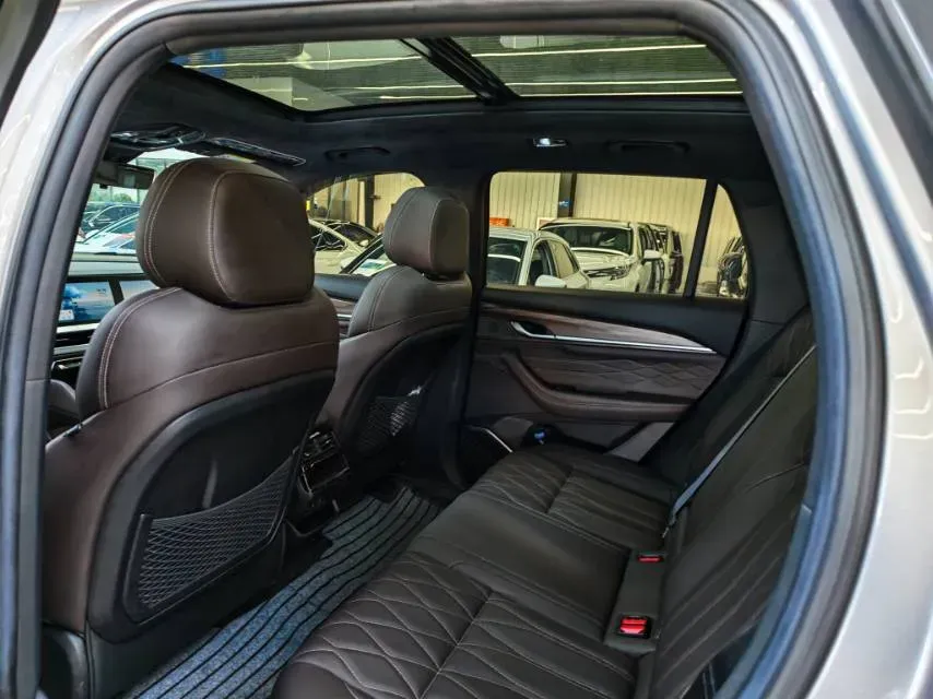 2025 Geely Monjaro 2.0T 238HP L4 8AT,autocango,china used car exporter,china ev exporter,chinese used car exporter,chinese used ev exporter