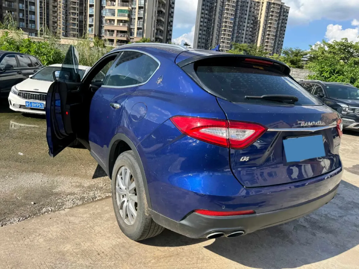 2018 Maserati Levante 3.0T 350HP V6 8AT,autocango,china used car exporter,china ev exporter,chinese used car exporter,chinese used ev exporter