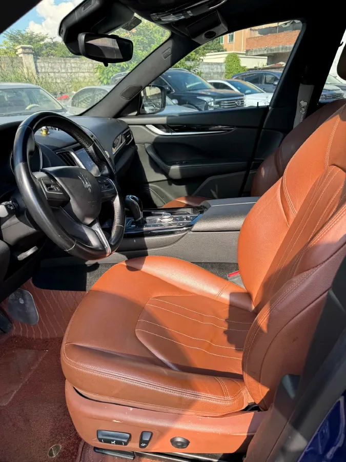 2018 Maserati Levante 3.0T 350HP V6 8AT,autocango,china used car exporter,china ev exporter,chinese used car exporter,chinese used ev exporter