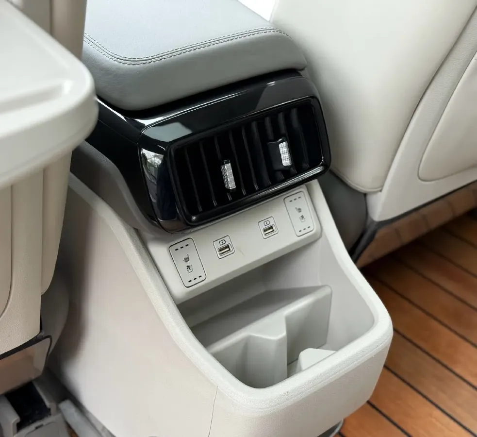 2021 Hyundai Custo 1.5T 170HP L4 8AT,autocango,china used car exporter,china ev exporter,chinese used car exporter,chinese used ev exporter