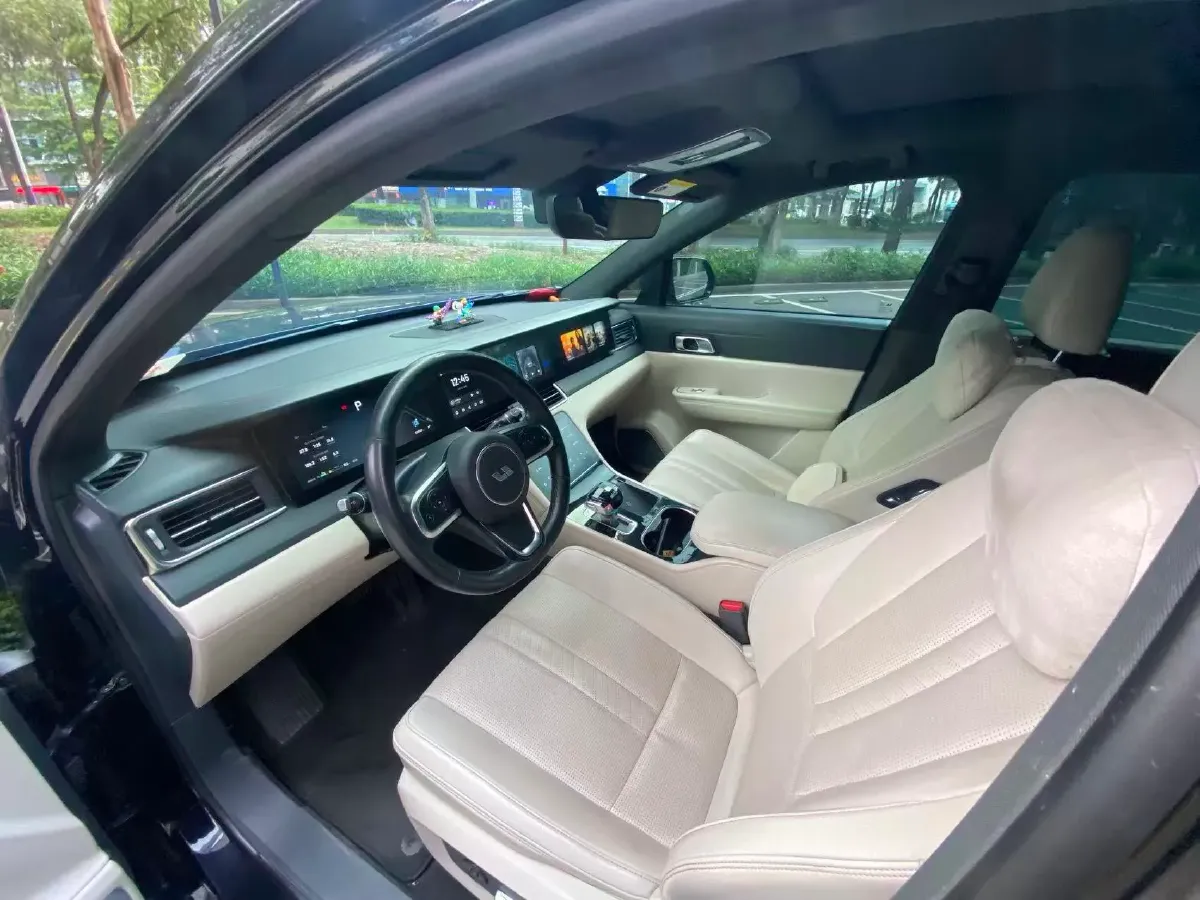 2020 Li ONE Range Extended 131HP REEV 40.5KWH,autocango,china used car exporter,china ev exporter,chinese used car exporter,chinese used ev exporter