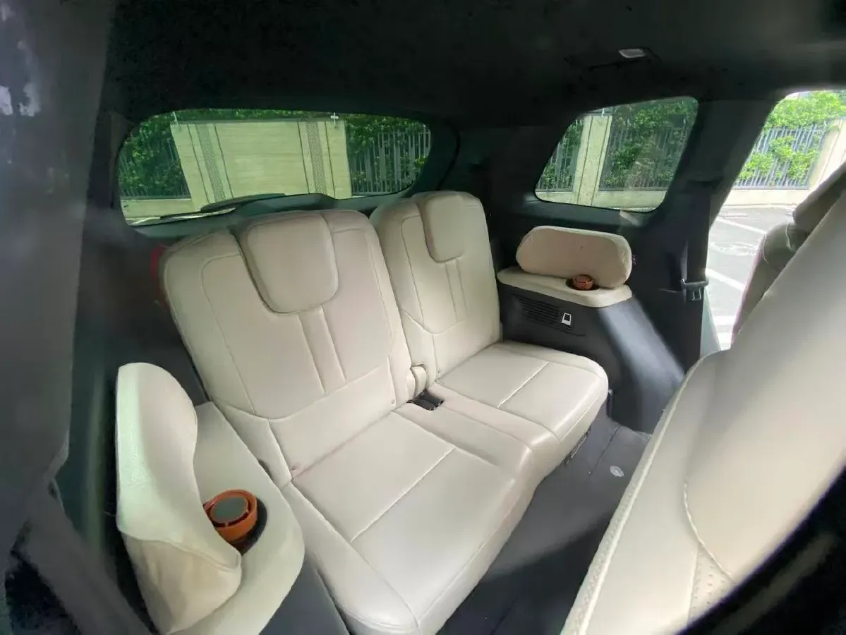 2020 Li ONE Range Extended 131HP REEV 40.5KWH,autocango,china used car exporter,china ev exporter,chinese used car exporter,chinese used ev exporter