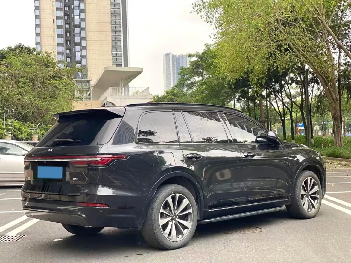 2020 Li ONE Range Extended 131HP REEV 40.5KWH,autocango,china used car exporter,china ev exporter,chinese used car exporter,chinese used ev exporter