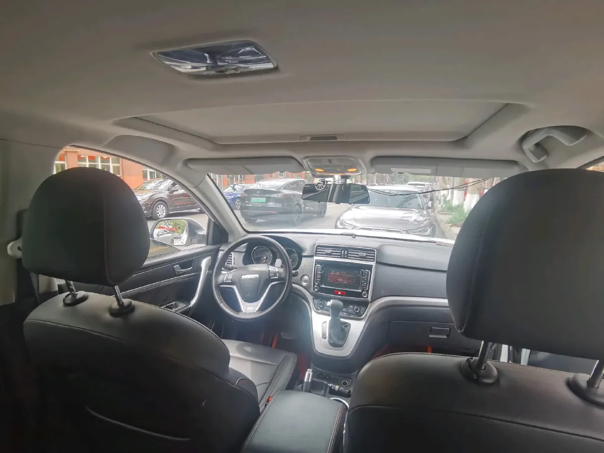 2019 Haval M6 1.5T 150HP L4 7DCT,autocango,china used car exporter,china ev exporter,chinese used car exporter,chinese used ev exporter