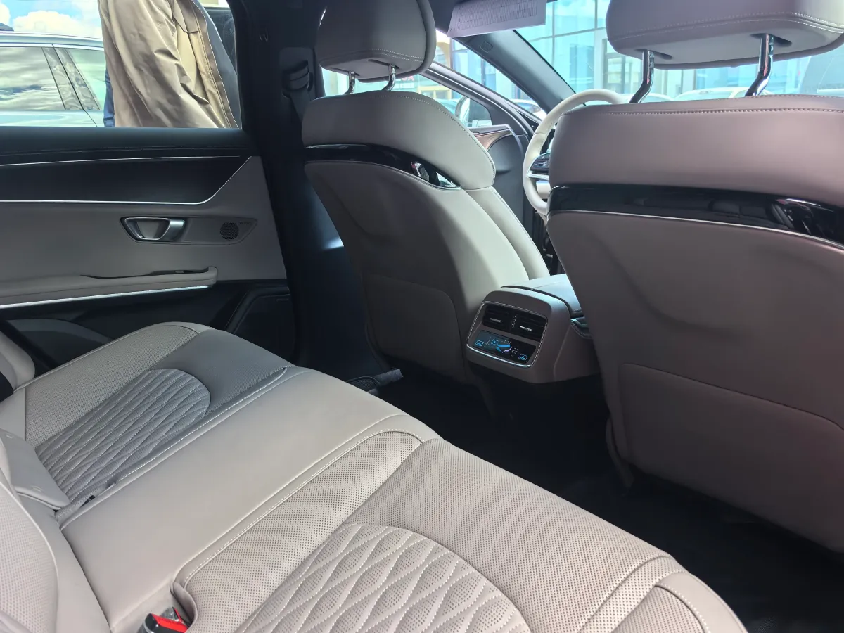 2025 BYD Han 1.5T 156HP L4 E-CVT PHEV,autocango,china used car exporter,china ev exporter,chinese used car exporter,chinese used ev exporter