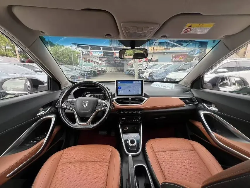 2017 HaiMa S5 Young Edition 1.6L 122HP L4 5MT,autocango,china used car exporter,china ev exporter,chinese used car exporter,chinese used ev exporter