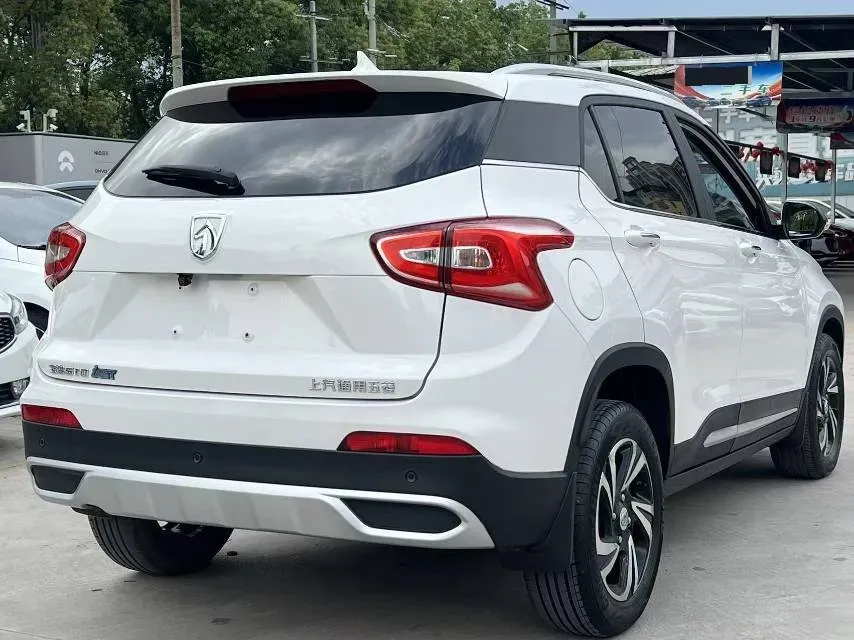 2017 HaiMa S5 Young Edition 1.6L 122HP L4 5MT,autocango,china used car exporter,china ev exporter,chinese used car exporter,chinese used ev exporter