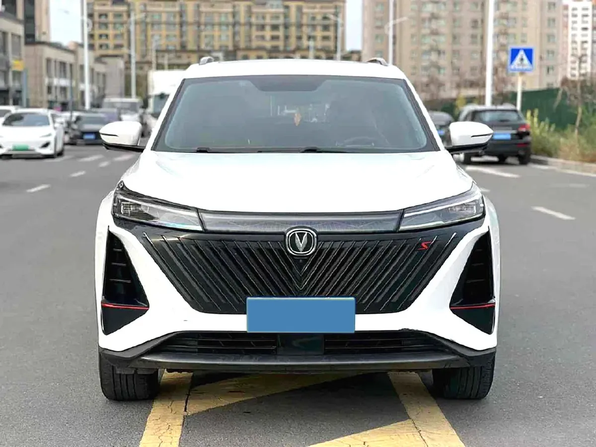 2022 ChangAn CS75 Plus 1.5T 178HP L4 6AT,autocango,china used car exporter,china ev exporter,chinese used car exporter,chinese used ev exporter