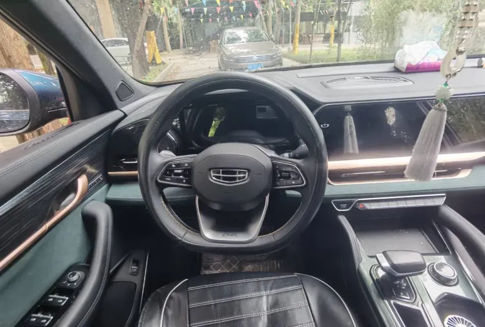 2024 Geely Monjaro 2.0T 218HP L4 7DCT,autocango,china used car exporter,china ev exporter,chinese used car exporter,chinese used ev exporter