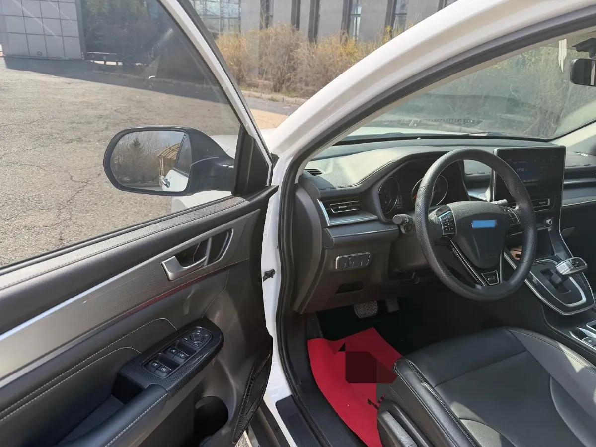 2022 Haval H6 1.5T 184HP L4 7DCT,autocango,china used car exporter,china ev exporter,chinese used car exporter,chinese used ev exporter