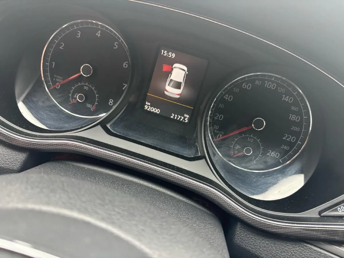 2017 Volkswagen Passat 1.8T 180HP L4 7DCT,autocango,china used car exporter,china ev exporter,chinese used car exporter,chinese used ev exporter