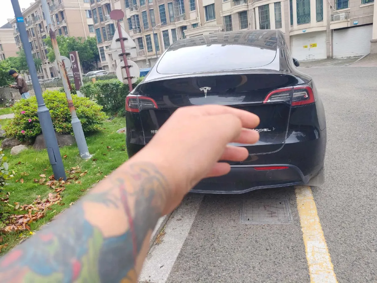 2022 Tesla Model Y BEV 60KWH,autocango,china used car exporter,china ev exporter,chinese used car exporter,chinese used ev exporter