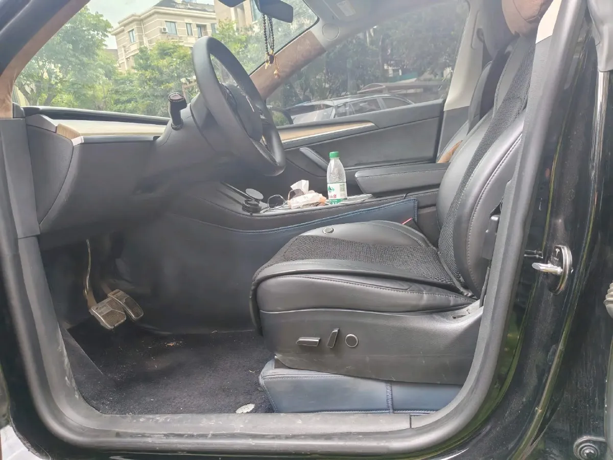 2022 Tesla Model Y BEV 60KWH,autocango,china used car exporter,china ev exporter,chinese used car exporter,chinese used ev exporter