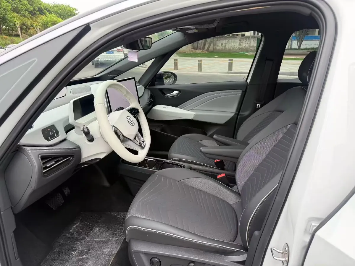 2025 Reach Ren T30 BEV,autocango,china used car exporter,china ev exporter,chinese used car exporter,chinese used ev exporter