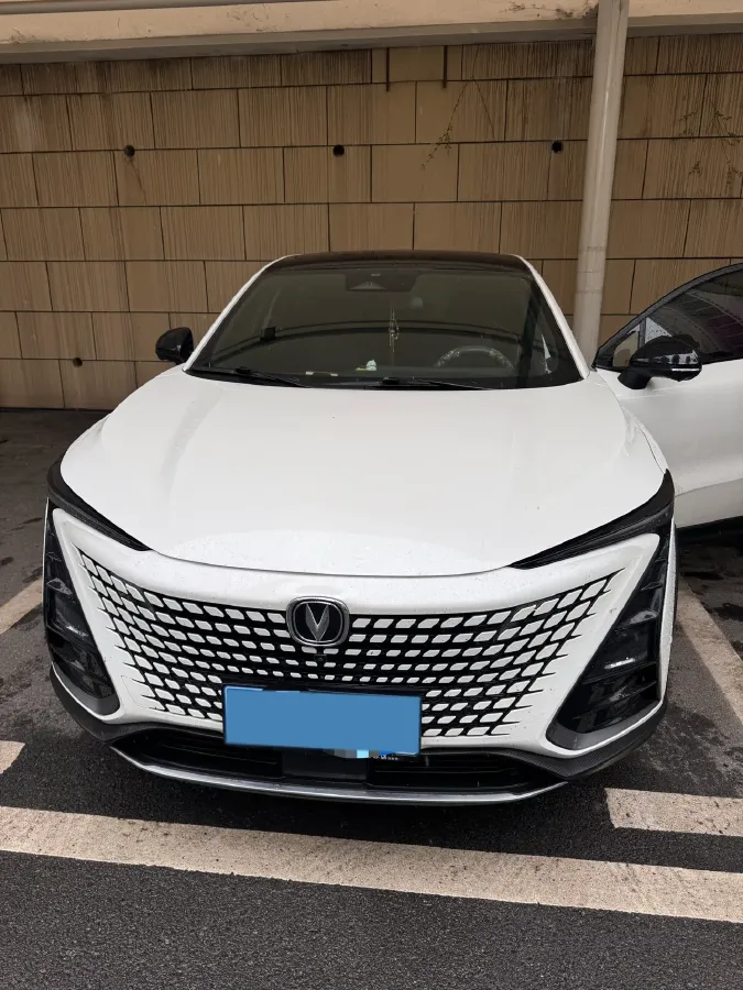 2022 ChangAn UNI-T 1.5T 188HP L4 7DCT,autocango,china used car exporter,china ev exporter,chinese used car exporter,chinese used ev exporter