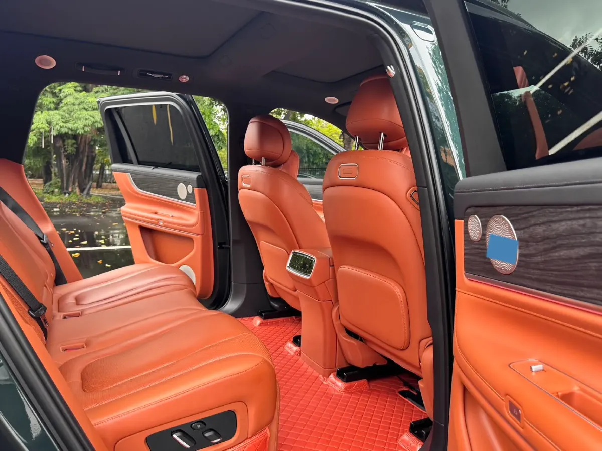 2024 AITO AITO M9 1.5T 152HP L4 REEV 42KWH,autocango,china used car exporter,china ev exporter,chinese used car exporter,chinese used ev exporter