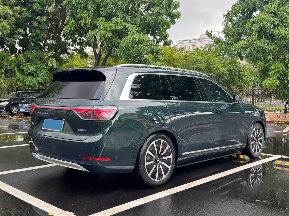 2024 AITO AITO M9 1.5T 152HP L4 REEV 42KWH,autocango,china used car exporter,china ev exporter,chinese used car exporter,chinese used ev exporter