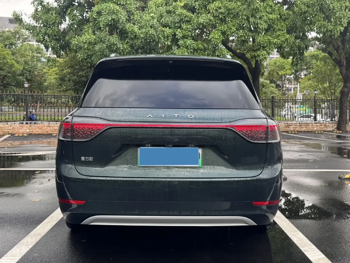 2024 AITO AITO M9 1.5T 152HP L4 REEV 42KWH,autocango,china used car exporter,china ev exporter,chinese used car exporter,chinese used ev exporter