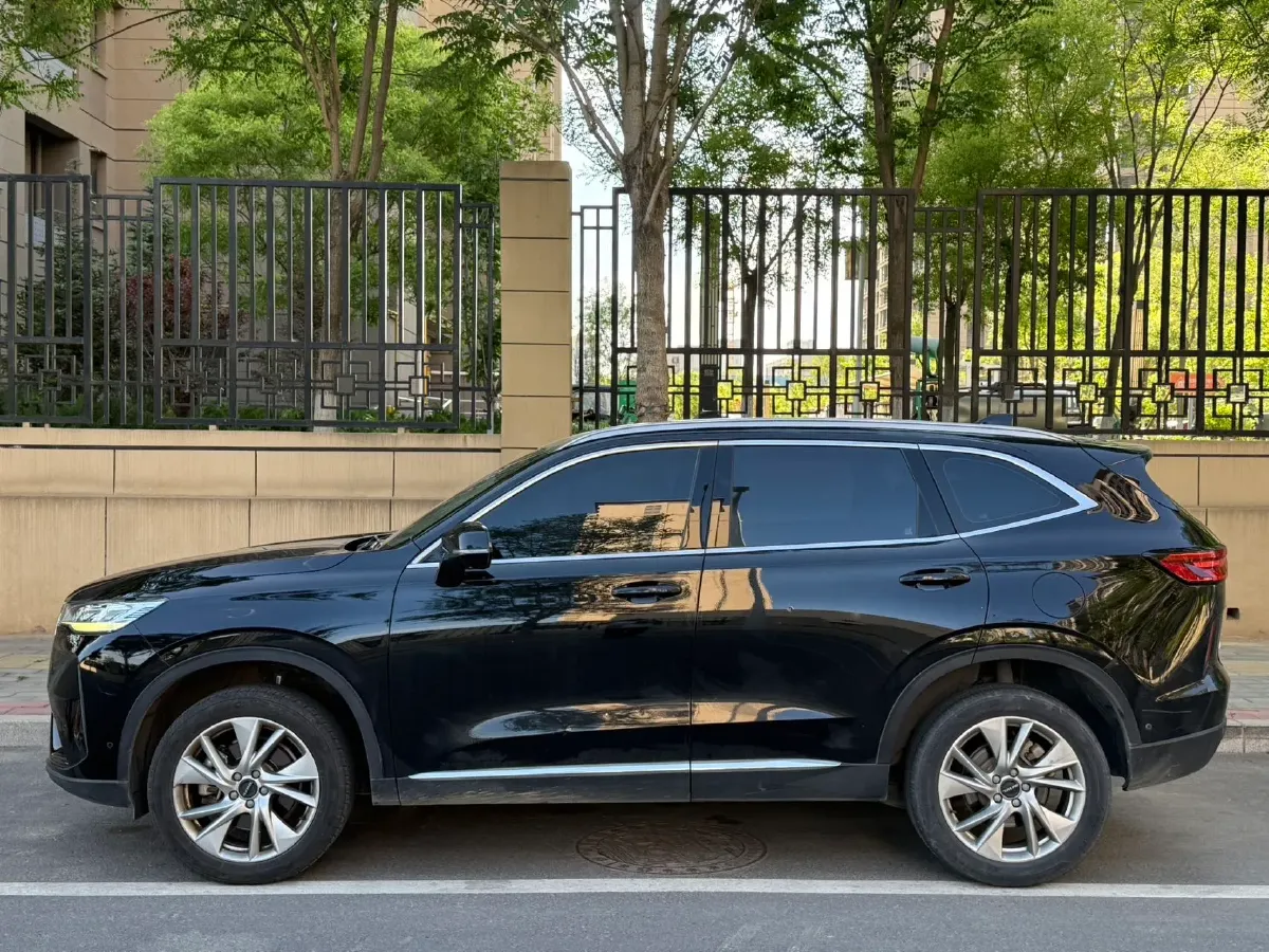 2021 Haval H6 1.5T 169HP L4 7DCT,autocango,china used car exporter,china ev exporter,chinese used car exporter,chinese used ev exporter