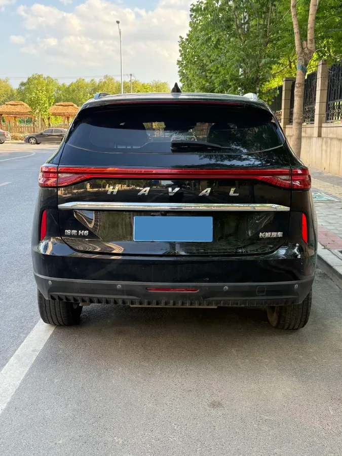 2021 Haval H6 1.5T 169HP L4 7DCT,autocango,china used car exporter,china ev exporter,chinese used car exporter,chinese used ev exporter