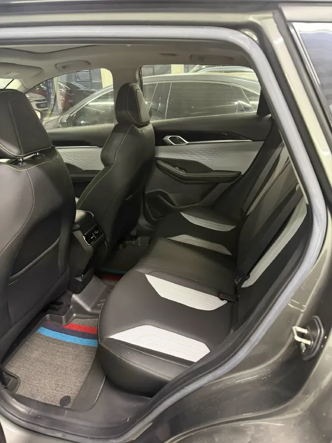 2023 Geely Coolray 1.5T 181HP L4 7DCT,autocango,china used car exporter,china ev exporter,chinese used car exporter,chinese used ev exporter