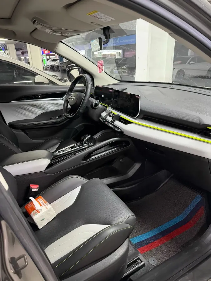 2023 Geely Coolray 1.5T 181HP L4 7DCT,autocango,china used car exporter,china ev exporter,chinese used car exporter,chinese used ev exporter