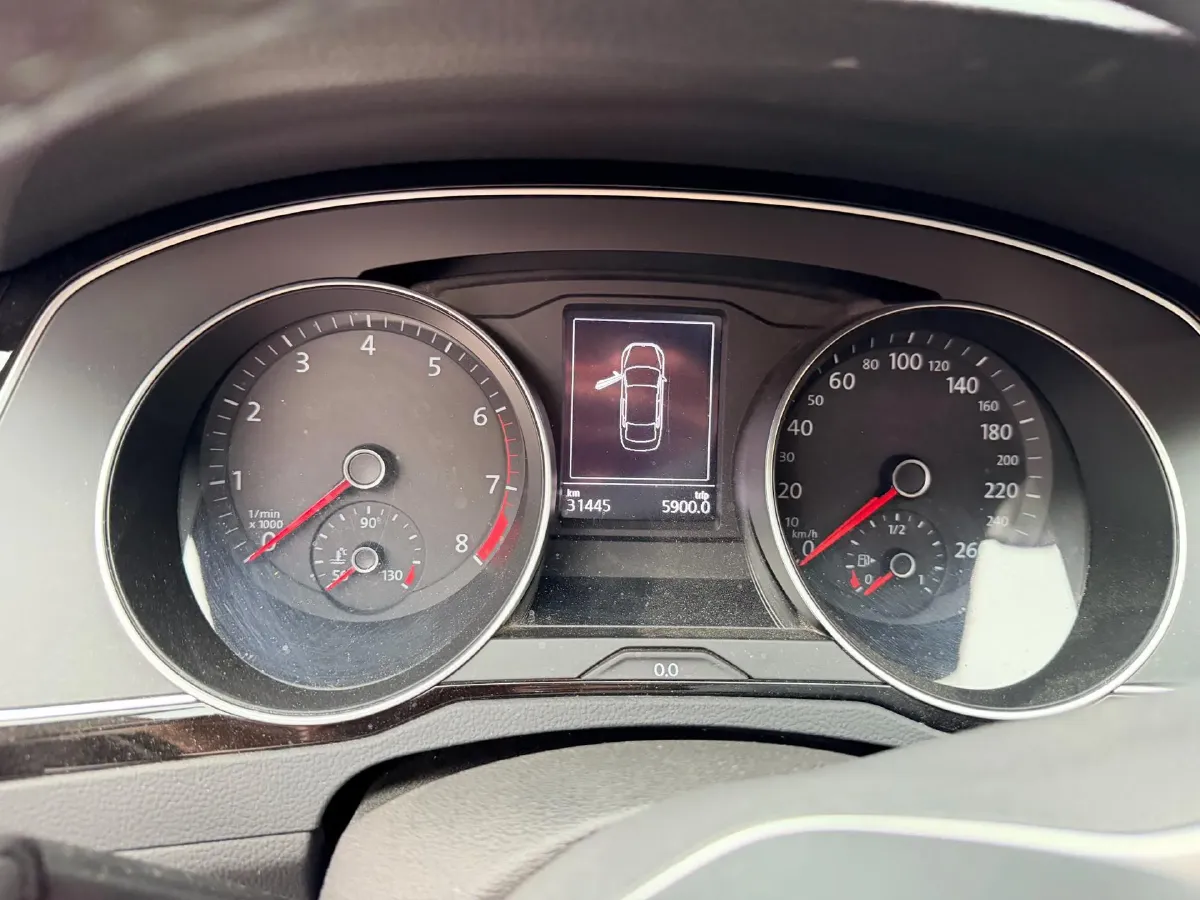 2020 Volkswagen Magotan 2.0T 186HP L4 7DCT,autocango,china used car exporter,china ev exporter,chinese used car exporter,chinese used ev exporter