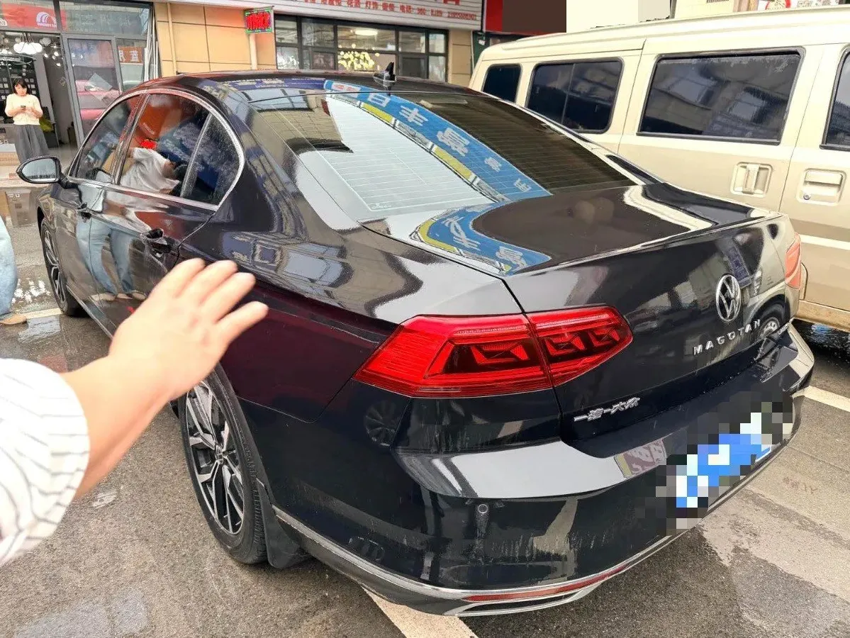 2020 Volkswagen Magotan 2.0T 186HP L4 7DCT,autocango,china used car exporter,china ev exporter,chinese used car exporter,chinese used ev exporter