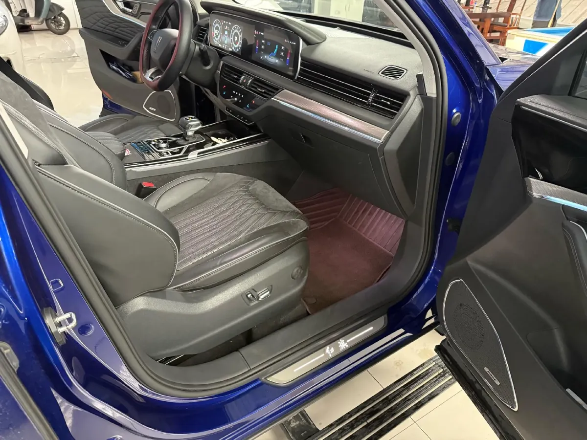 2022 HongQi HS5 2.0T 224HP L4 6AT,autocango,china used car exporter,china ev exporter,chinese used car exporter,chinese used ev exporter