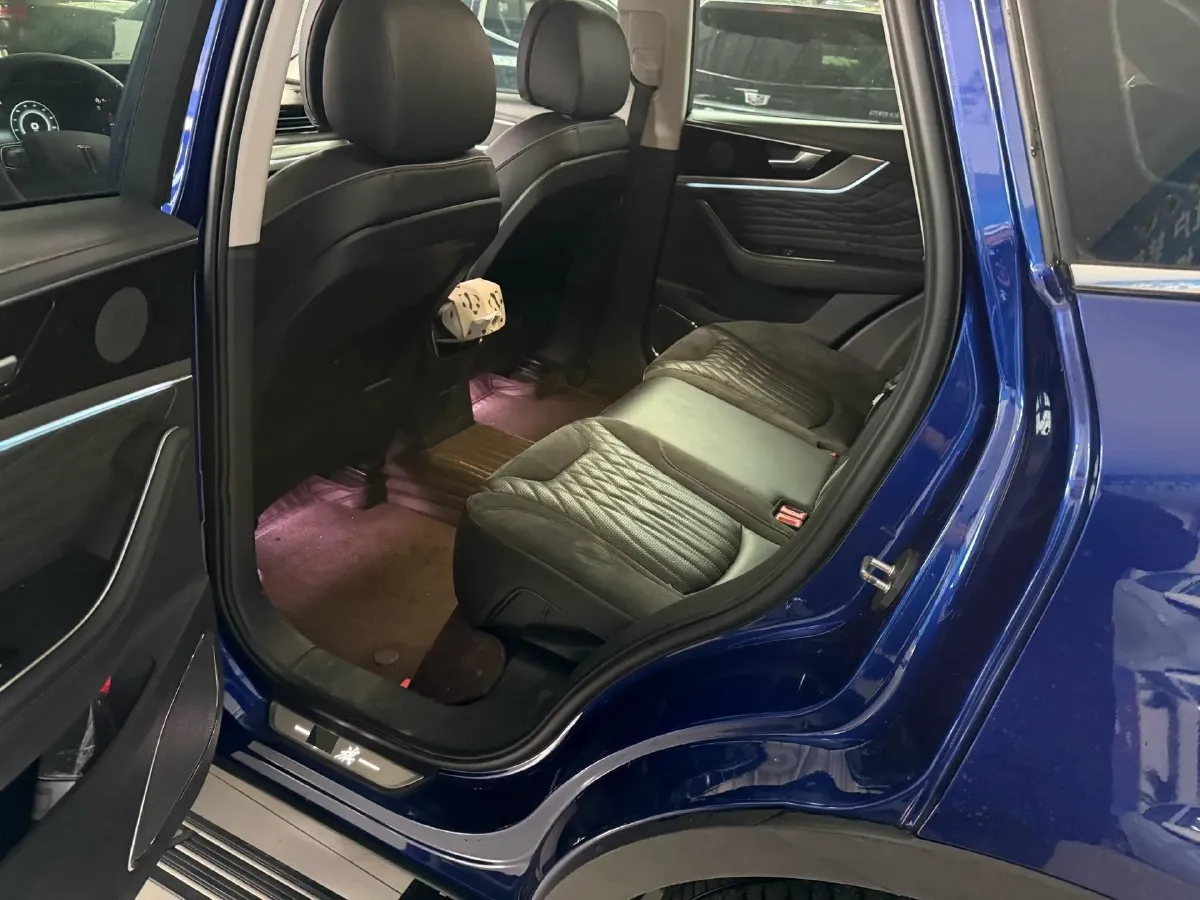 2022 HongQi HS5 2.0T 224HP L4 6AT,autocango,china used car exporter,china ev exporter,chinese used car exporter,chinese used ev exporter