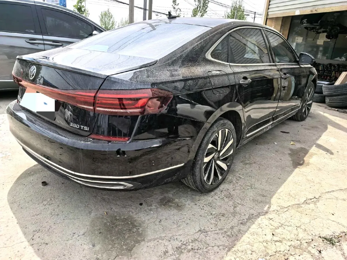 2025 Volkswagen Passat 2.0T 220HP L4 7DCT,autocango,china used car exporter,china ev exporter,chinese used car exporter,chinese used ev exporter