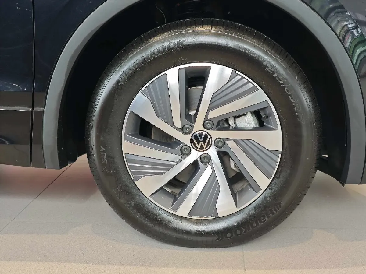 2023 Volkswagen Tiguan L 1.4T 150HP L4 6DCT PHEV 13KWH,autocango,china used car exporter,china ev exporter,chinese used car exporter,chinese used ev exporter