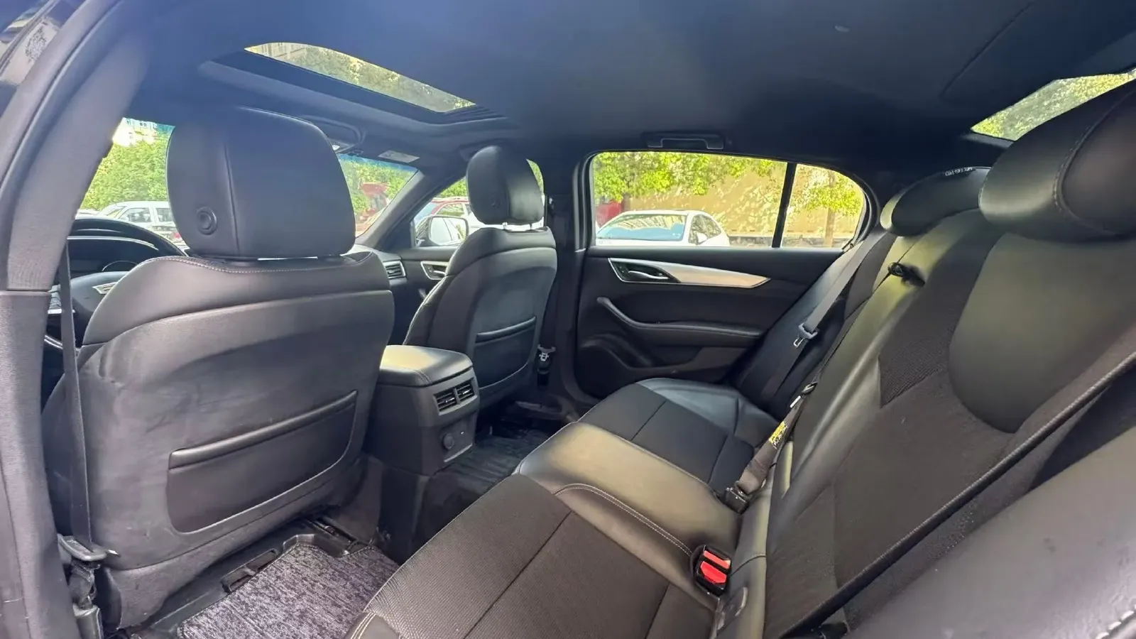 2021 Cadillac CT5 2.0T 237HP L4 10AT,autocango,china used car exporter,china ev exporter,chinese used car exporter,chinese used ev exporter