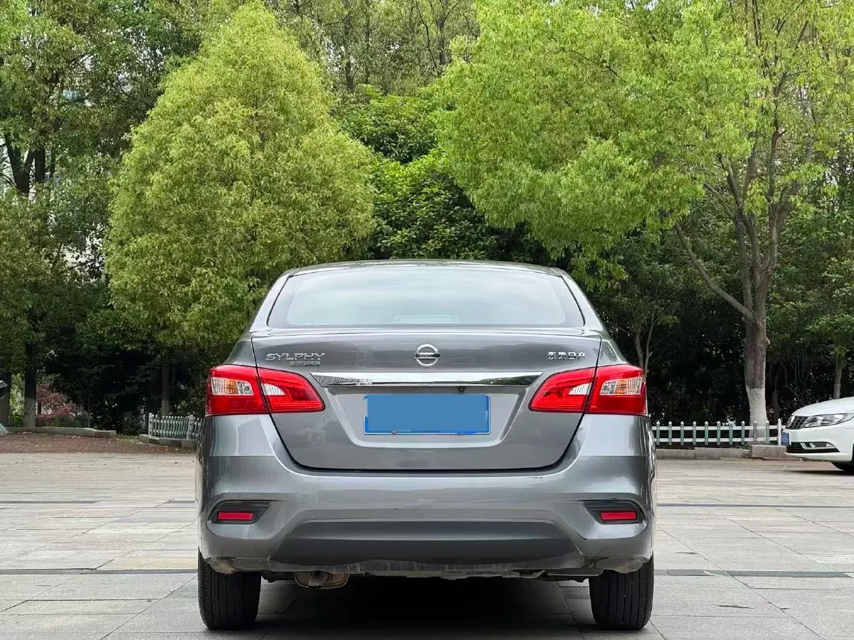 2022 Nissan Sylphy 1.6L 122HP L4 CVT,autocango,china used car exporter,china ev exporter,chinese used car exporter,chinese used ev exporter