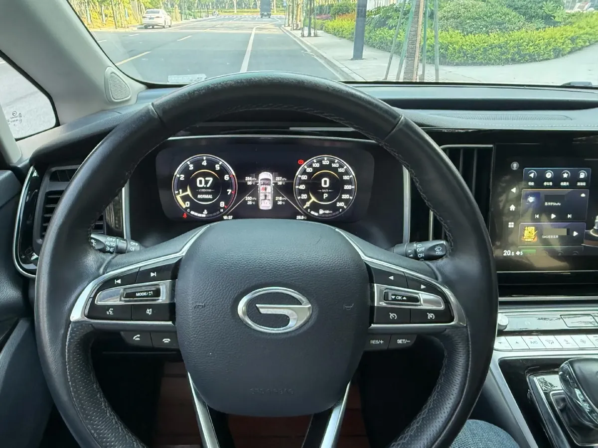 2021 GAC Trumpchi M8 2.0T 252HP L4 8AT,autocango,china used car exporter,china ev exporter,chinese used car exporter,chinese used ev exporter