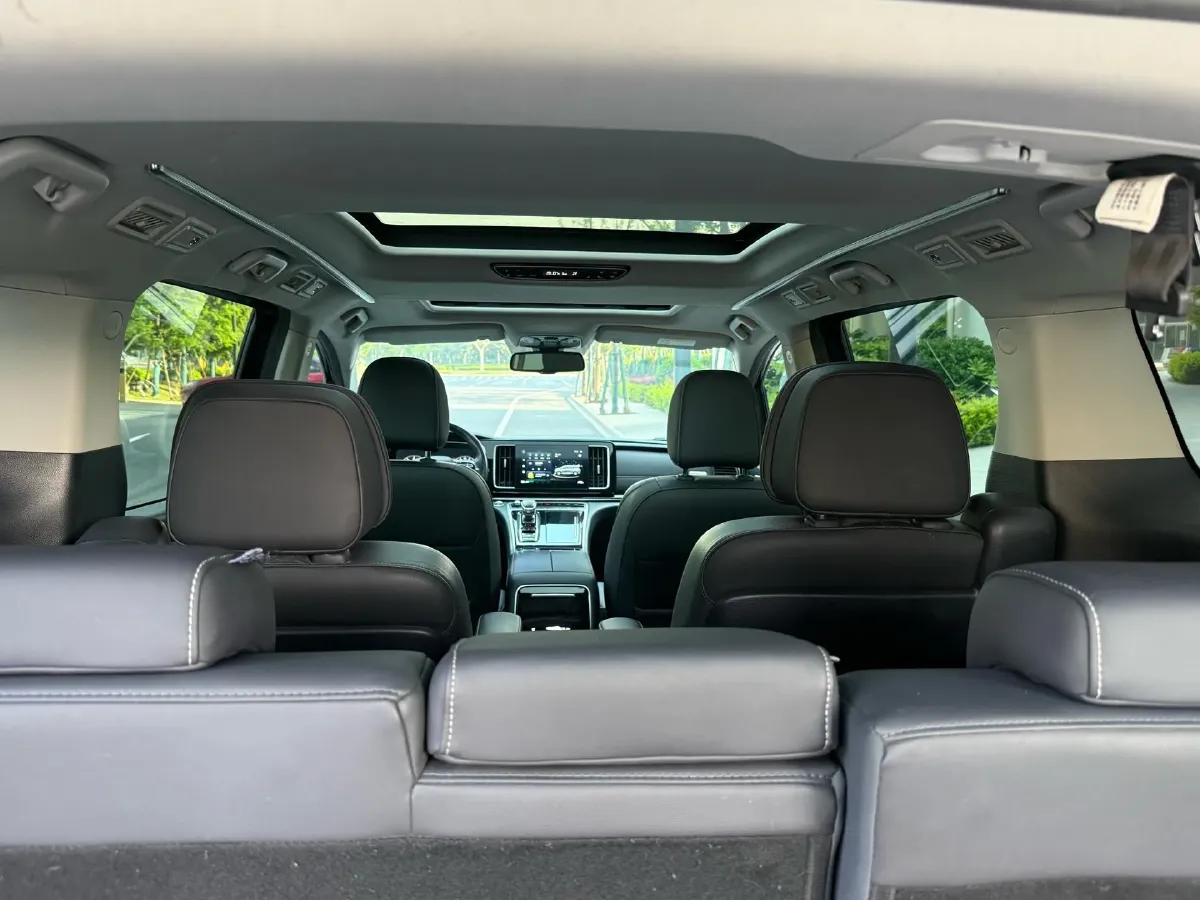 2021 GAC Trumpchi M8 2.0T 252HP L4 8AT,autocango,china used car exporter,china ev exporter,chinese used car exporter,chinese used ev exporter