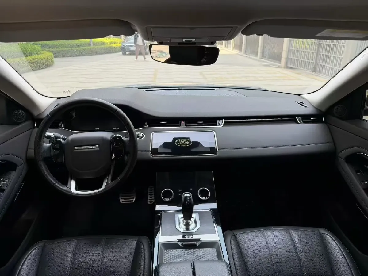 2020 Land Rover Range Rover Evoque 2.0T 249HP L4 9AT,autocango,china used car exporter,china ev exporter,chinese used car exporter,chinese used ev exporter