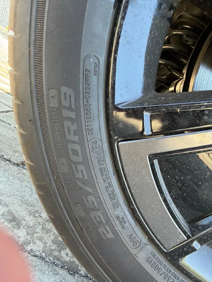 2023 Chery Exploration 06 1.6T 197HP L4 7DCT,autocango,china used car exporter,china ev exporter,chinese used car exporter,chinese used ev exporter