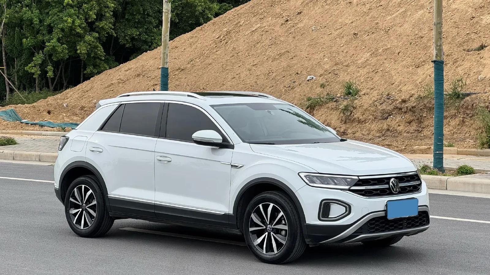 2023 Volkswagen T-Roc 1.4T 150HP L4 7DCT,autocango,china used car exporter,china ev exporter,chinese used car exporter,chinese used ev exporter