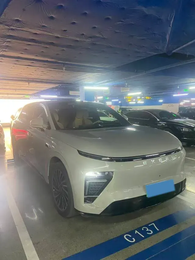 2025 Exceed Sterra ET REEV 156HP REEV,autocango,china used car exporter,china ev exporter,chinese used car exporter,chinese used ev exporter