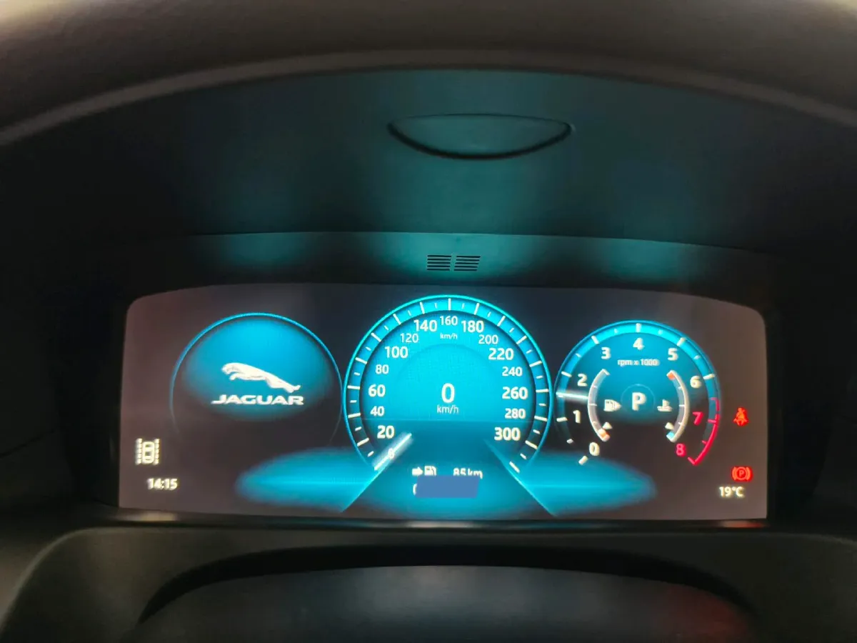 2018 Mercedes-Benz E Class 2.0T 184HP L4 9AT,autocango,china used car exporter,china ev exporter,chinese used car exporter,chinese used ev exporter