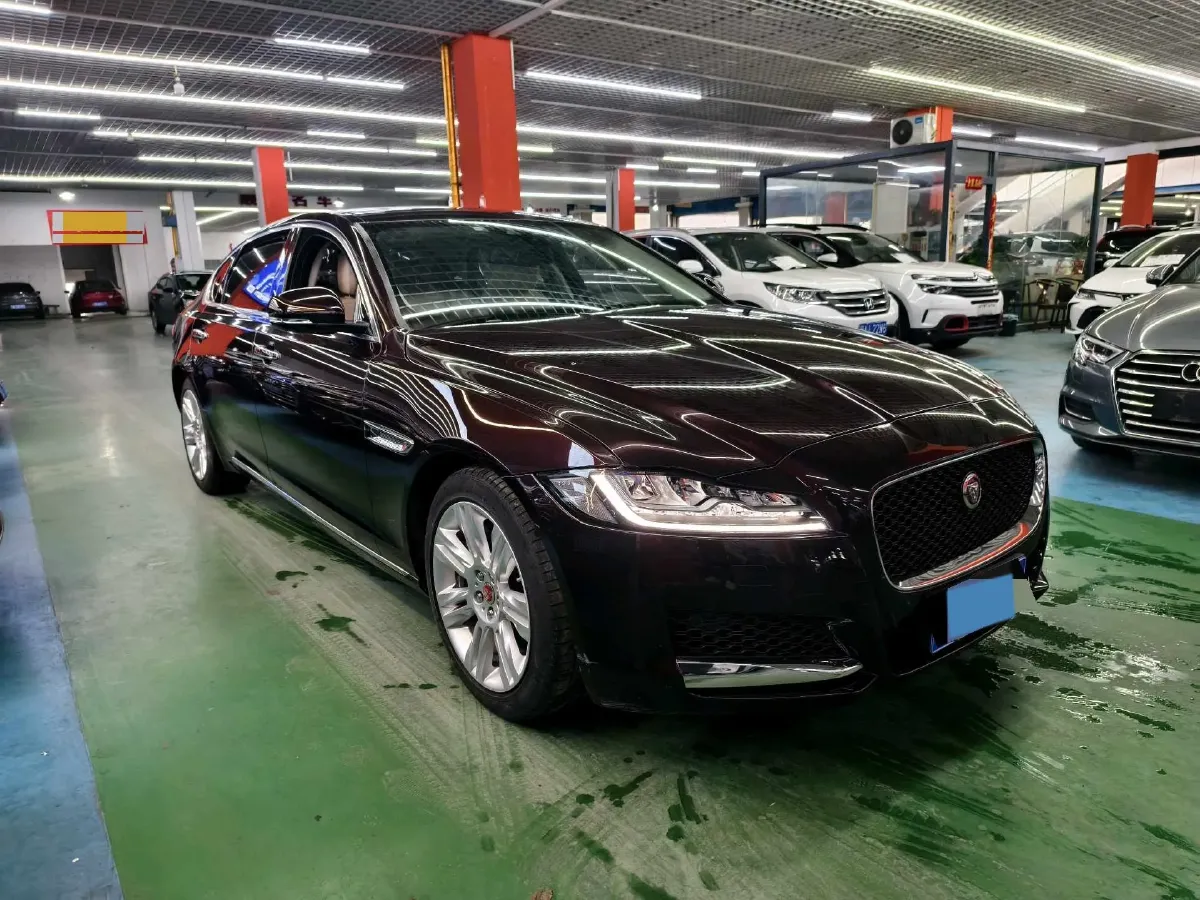 2018 Mercedes-Benz E Class 2.0T 184HP L4 9AT,autocango,china used car exporter,china ev exporter,chinese used car exporter,chinese used ev exporter