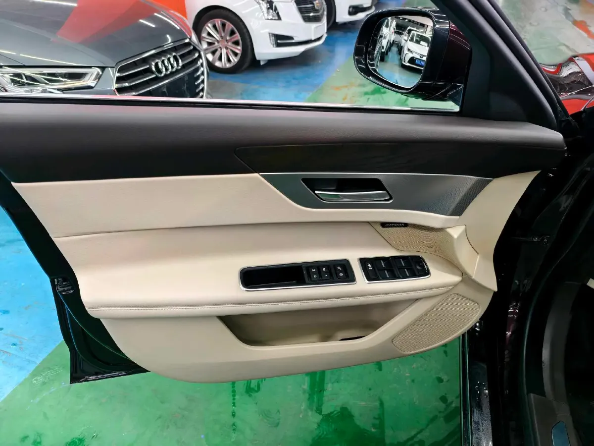 2018 Mercedes-Benz E Class 2.0T 184HP L4 9AT,autocango,china used car exporter,china ev exporter,chinese used car exporter,chinese used ev exporter