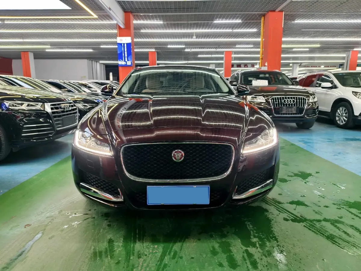 2018 Mercedes-Benz E Class 2.0T 184HP L4 9AT,autocango,china used car exporter,china ev exporter,chinese used car exporter,chinese used ev exporter