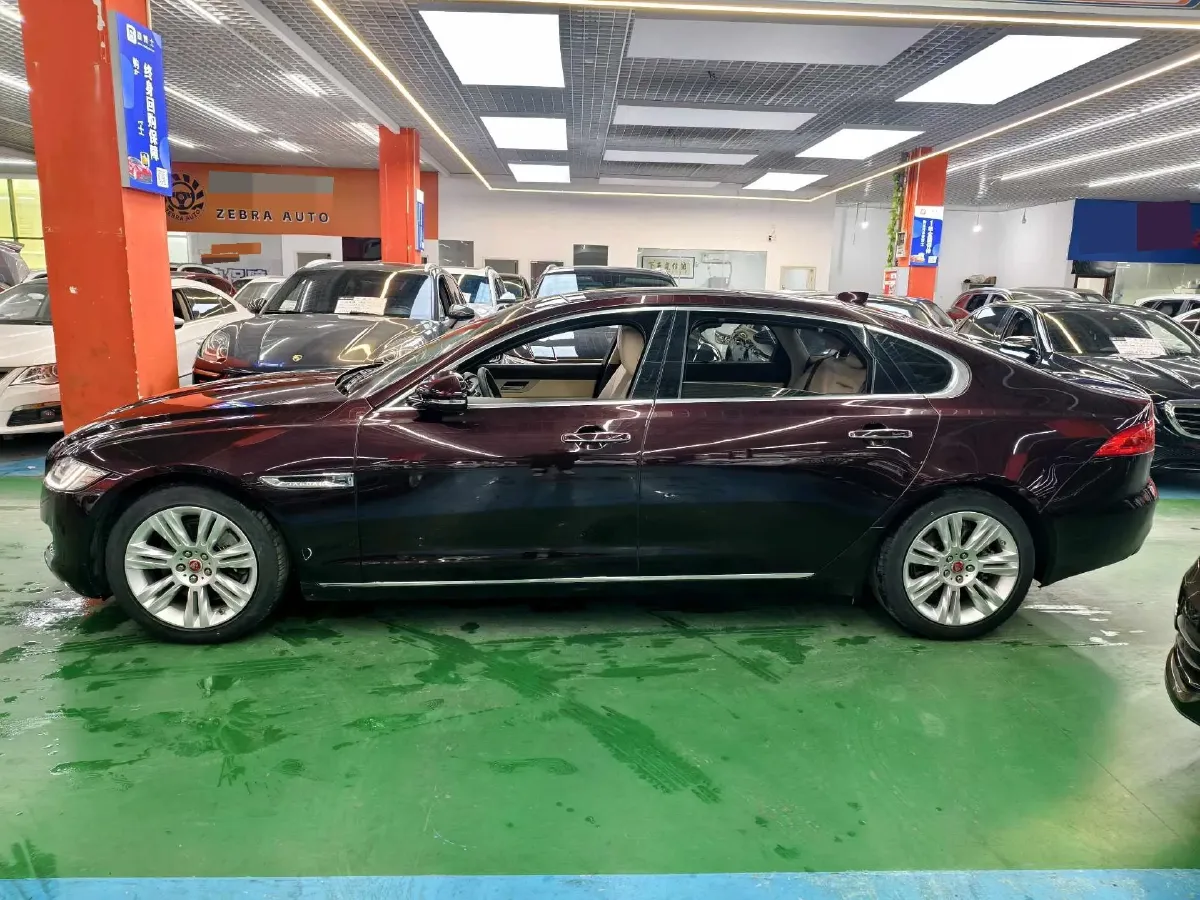 2018 Mercedes-Benz E Class 2.0T 184HP L4 9AT,autocango,china used car exporter,china ev exporter,chinese used car exporter,chinese used ev exporter
