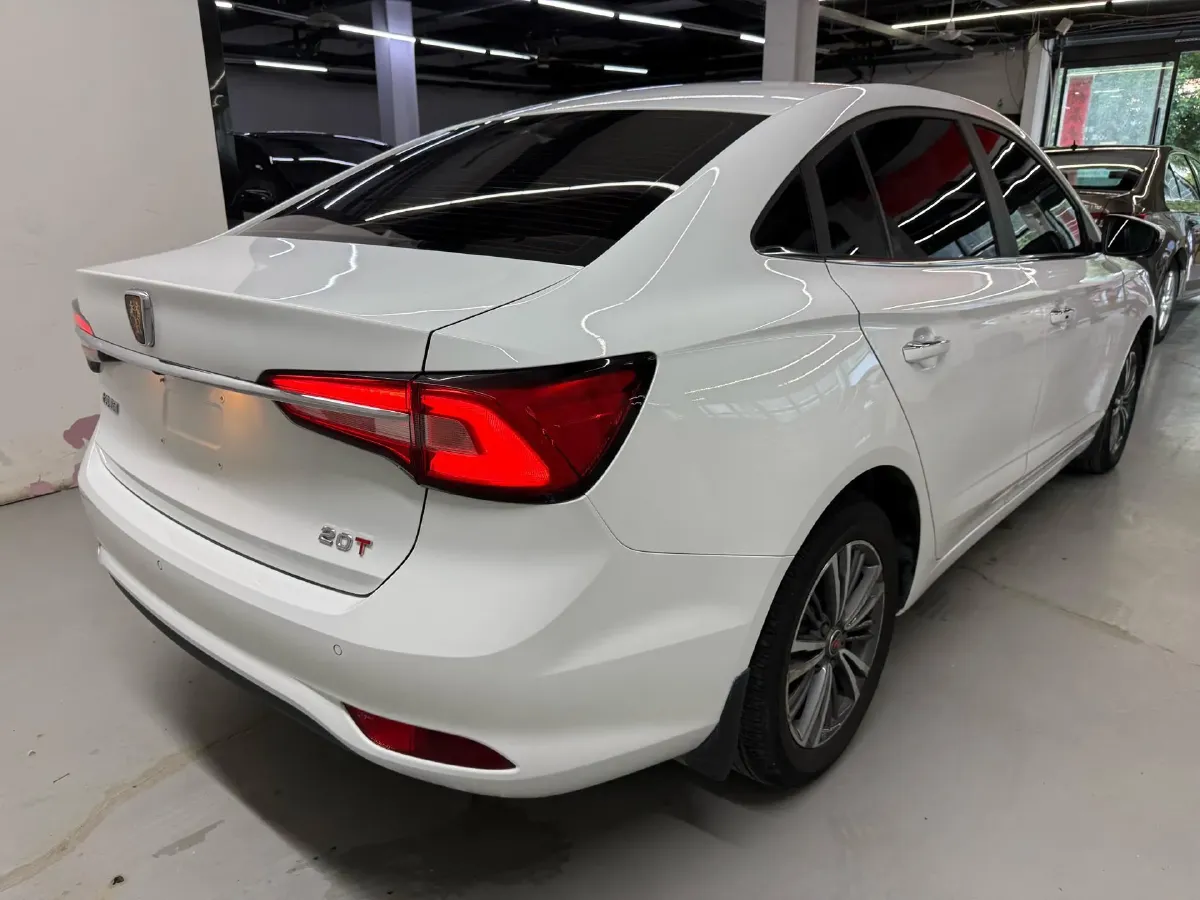 2019 Roewe i5 1.5L 120HP L4 CVT,autocango,china used car exporter,china ev exporter,chinese used car exporter,chinese used ev exporter