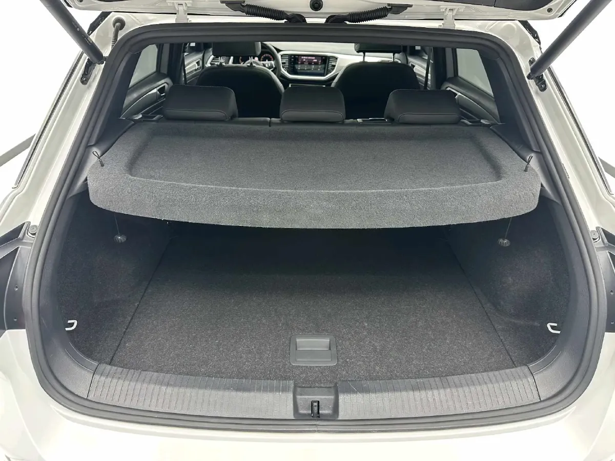 2022 Volkswagen T-Roc 1.4T 150HP L4 7DCT,autocango,china used car exporter,china ev exporter,chinese used car exporter,chinese used ev exporter