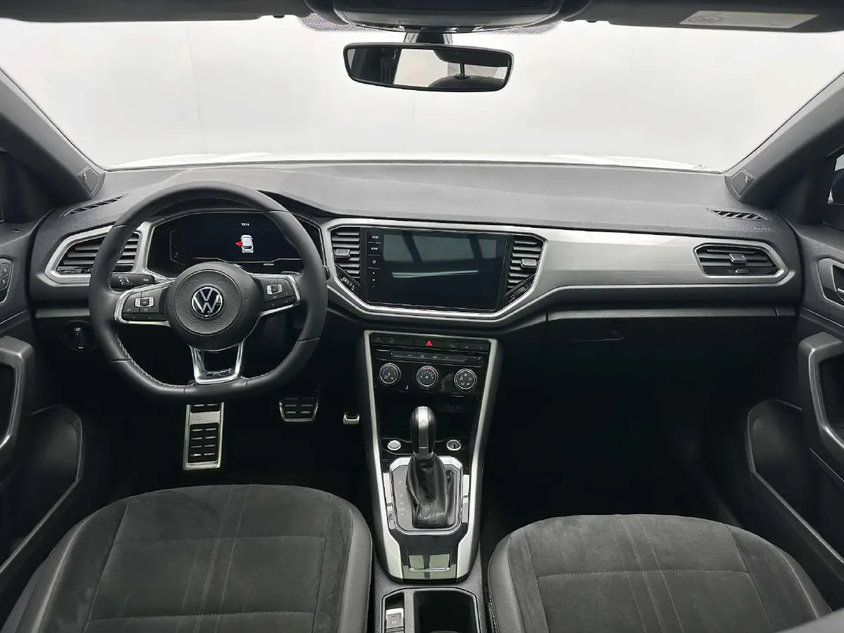 2022 Volkswagen T-Roc 1.4T 150HP L4 7DCT,autocango,china used car exporter,china ev exporter,chinese used car exporter,chinese used ev exporter